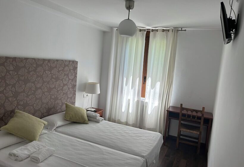 غرفة قياسية, Restaurante Hotel Badain