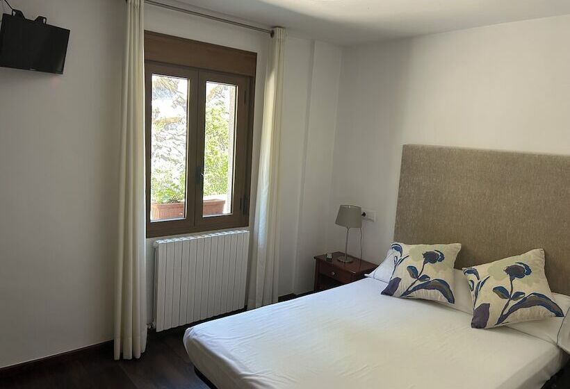 غرفة قياسية, Restaurante Hotel Badain