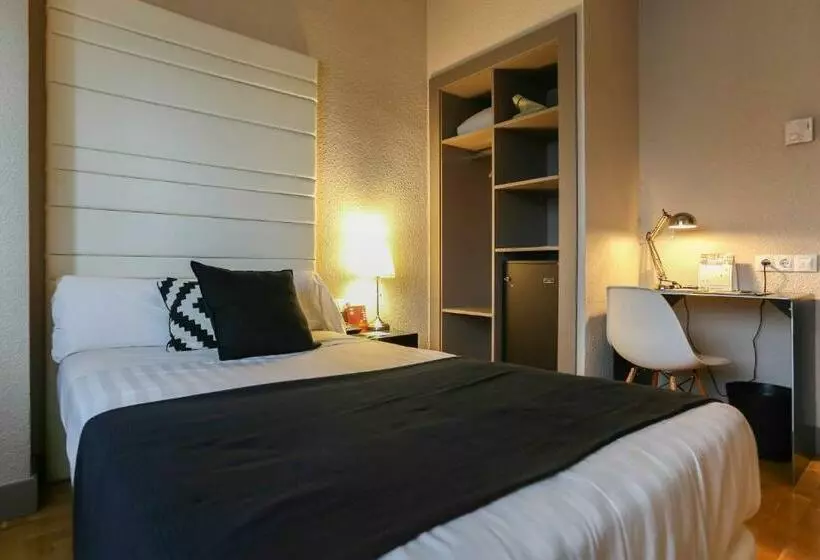 اتاق استاندارد یک نفره, Habitus Hotel Leyre