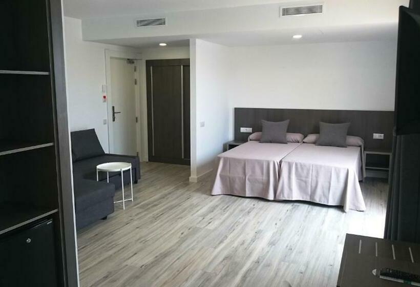 غرفة ديلوكس عائلية, Ona Don Juan