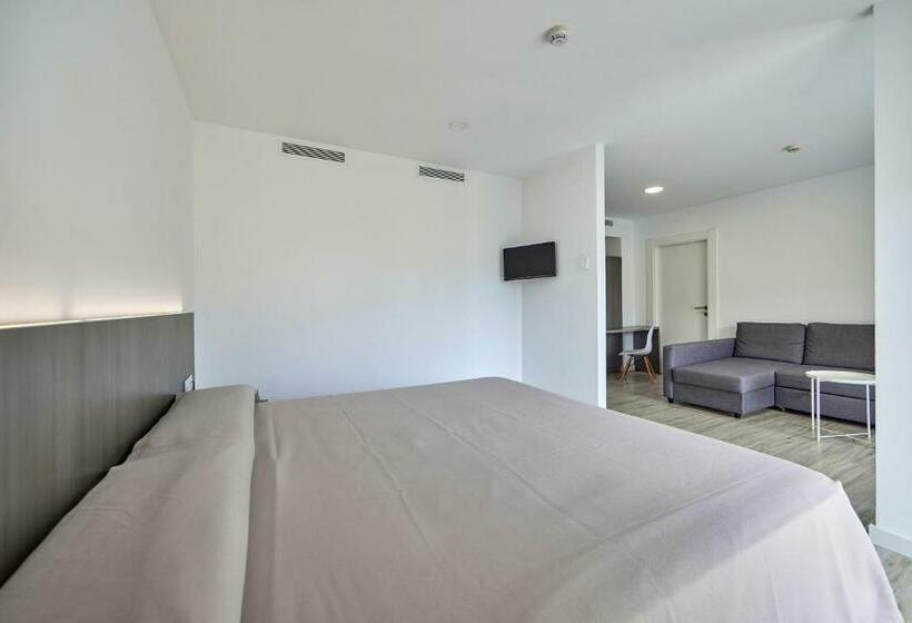 غرفة سوبيريور عائلية, Ona Don Juan