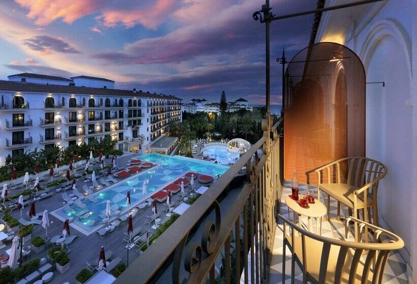 Quarto Deluxe, Hard Rock Hotel Marbella