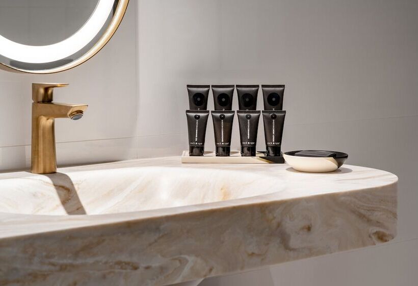 Quarto Deluxe, Hard Rock Hotel Marbella