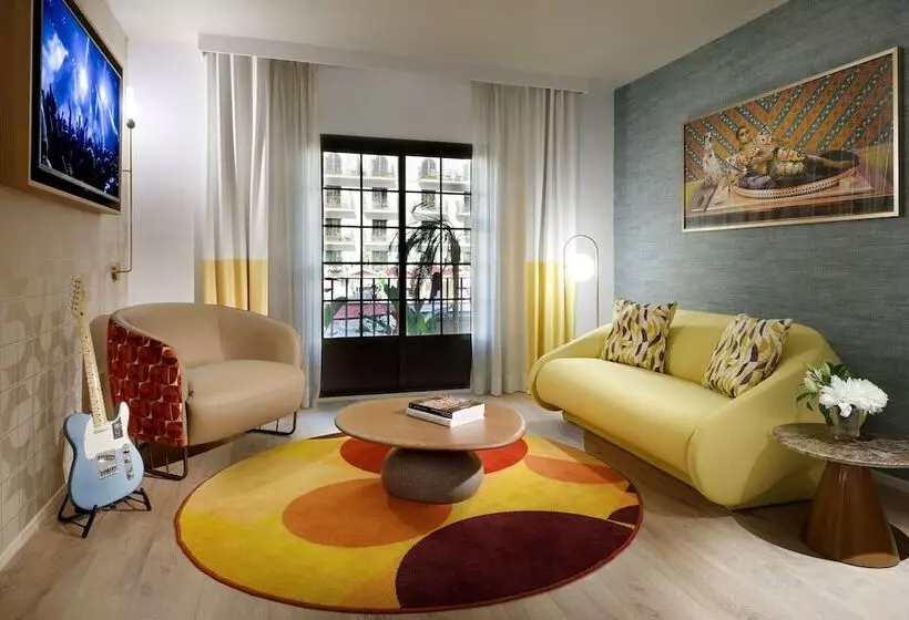 سوییت, Hard Rock Hotel Marbella