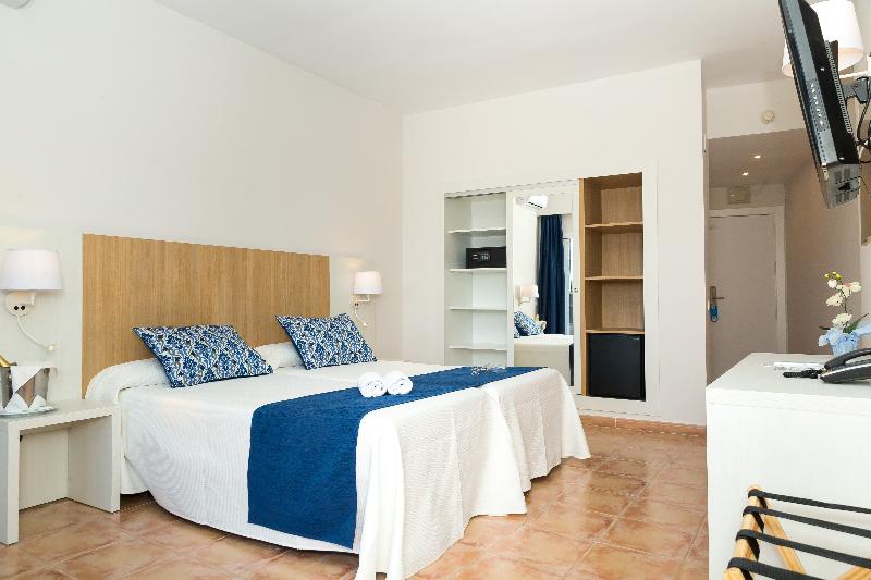 Quarto Triplo Estandar, Aluasun Marbella Park