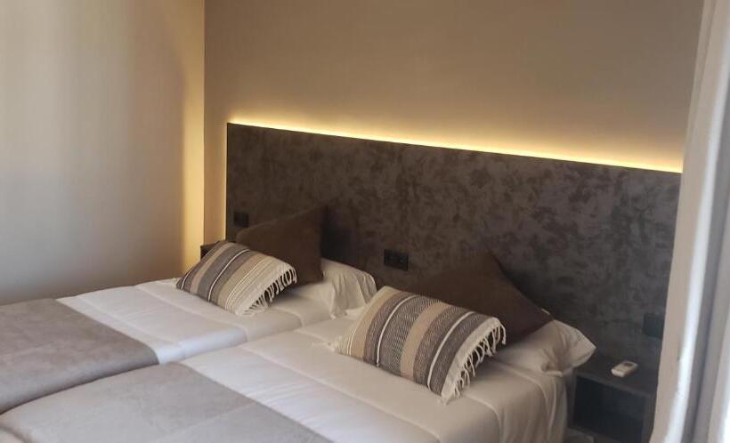 غرفة ديلوكس, Balfagón