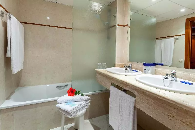 اتاق سوپریور, Best Semiramis