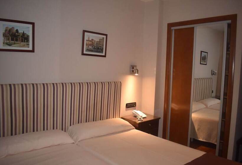 اتاق استاندارد, Carlos V Malaga