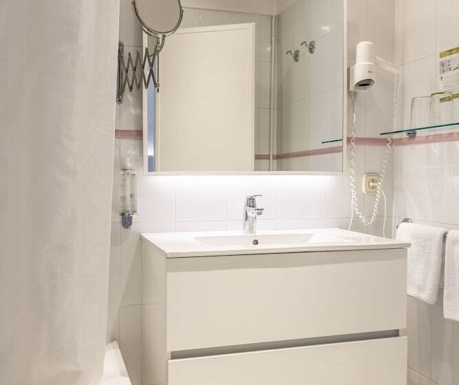 غرفة قياسية فردية مطلة علي البحر, Casamar