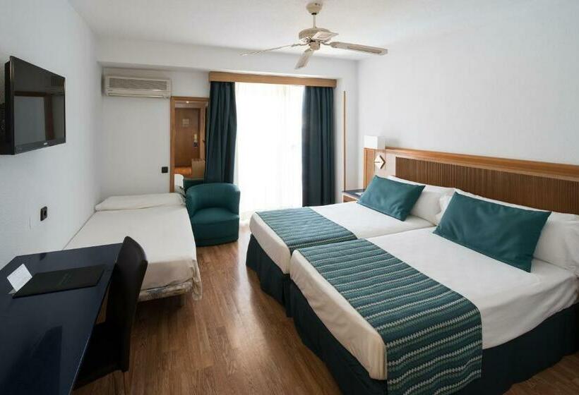 חדר סטנדרט לשלושה, Catalonia Las Vegas - Adults Only