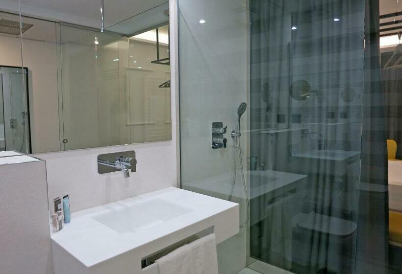 غرفة سوبيريور, Colon Plaza