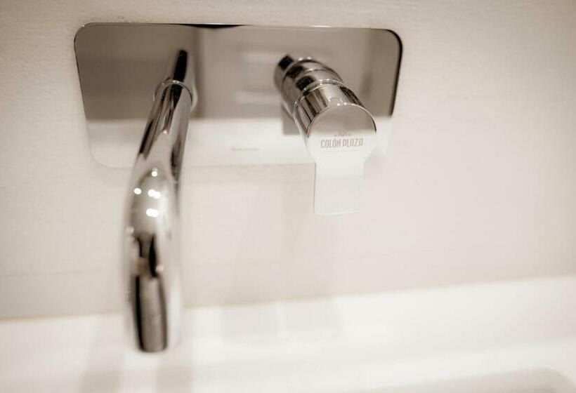 غرفة سوبيريور مطلة على المدينة, Colon Plaza