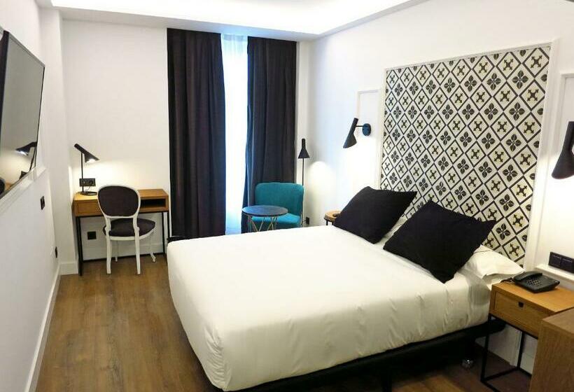 غرفة سوبيريور مطلة على المدينة, Colon Plaza