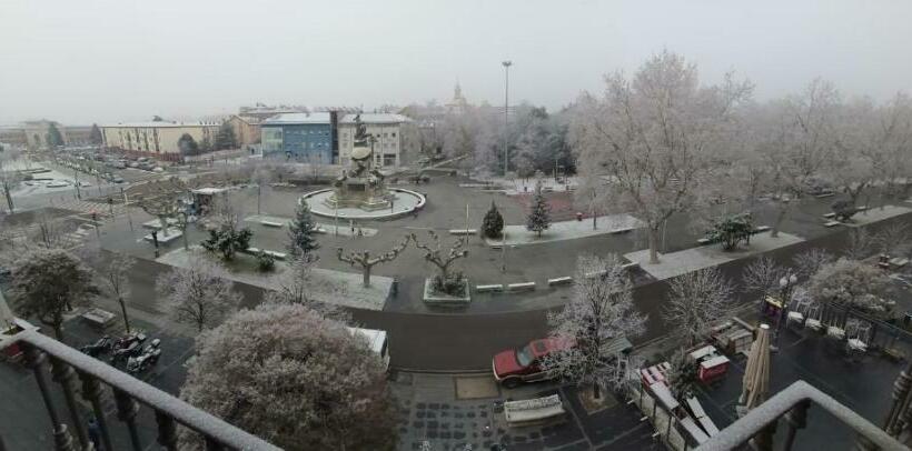 غرفة سوبيريور مطلة على المدينة, Colon Plaza