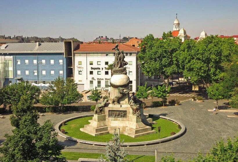 غرفة سوبيريور مطلة على المدينة, Colon Plaza