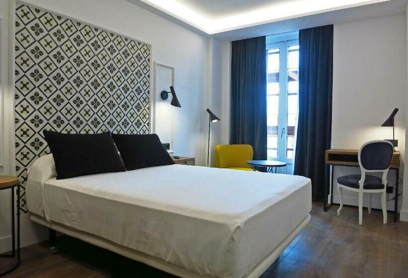 غرفة سوبيريور مطلة على المدينة, Colon Plaza