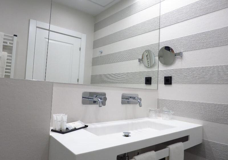 غرفة سوبيريور, Colon Plaza