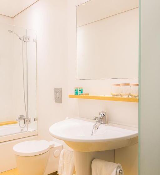 اتاق سوپریور, Emporda