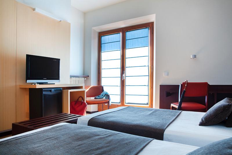 اتاق استاندارد, Emporda