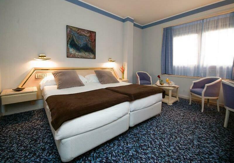 스탠다드 룸, Exe Boston