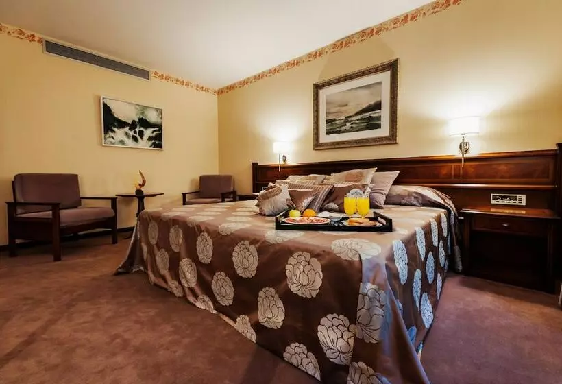 Junior Suite, Exe Boston