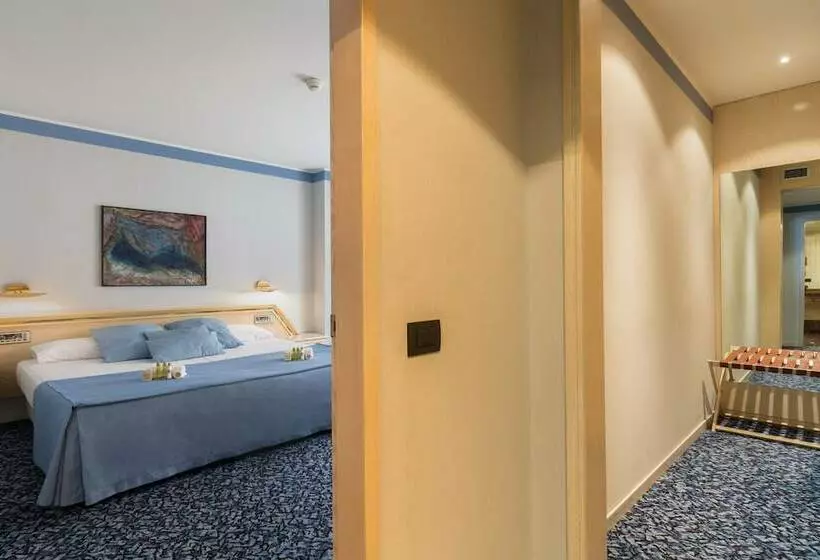 Junior Suite, Exe Boston