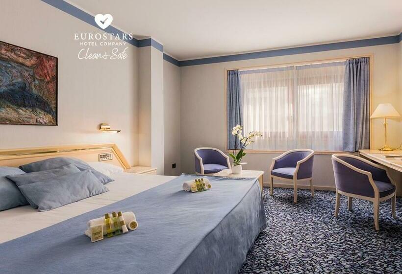 패밀리 룸, Exe Boston