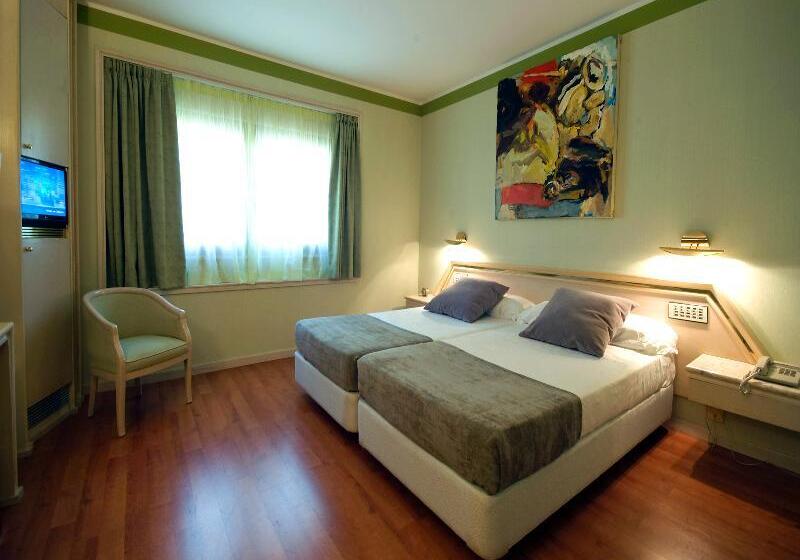 스탠다드 룸, Exe Boston