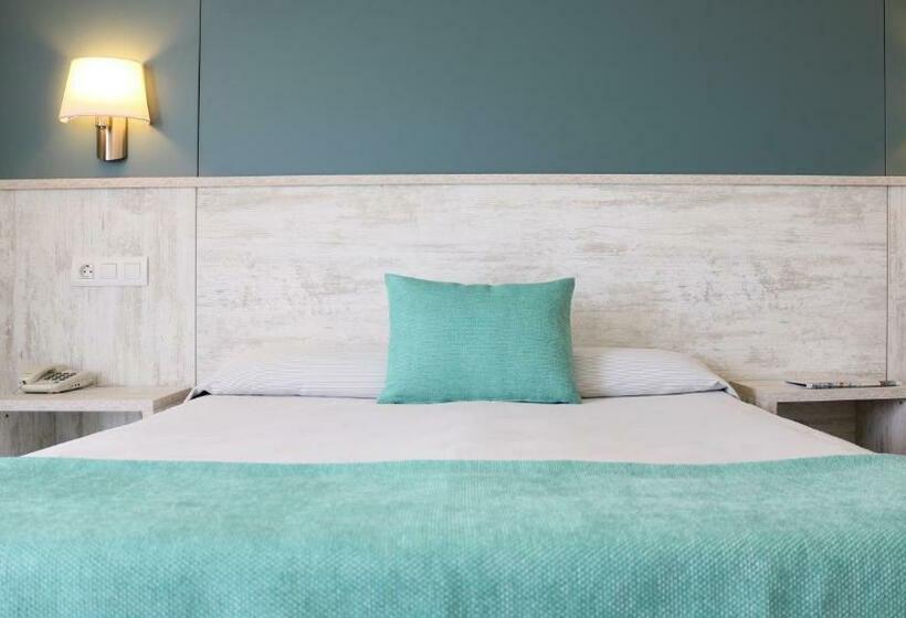 Triple Room Sea View, Golden Donaire Beach