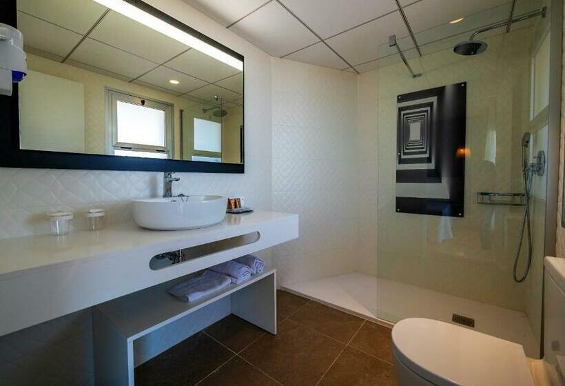 Triple Room Sea View, Golden Donaire Beach