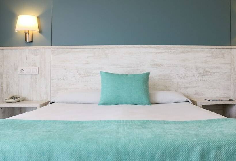 Triple Room Sea View, Golden Donaire Beach