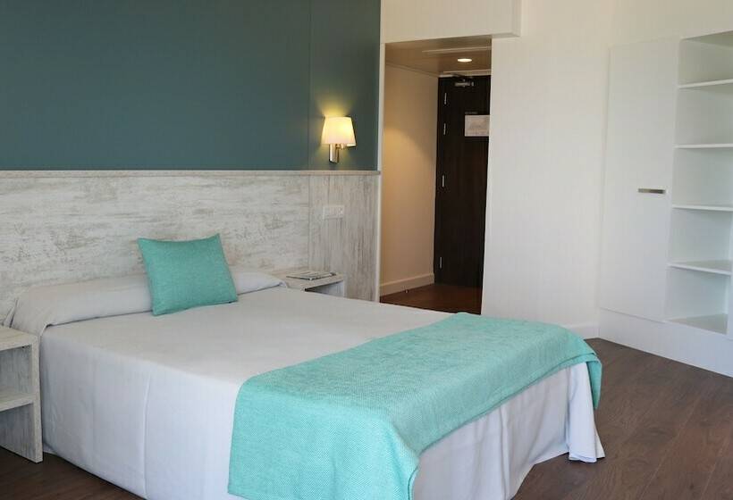 Triple Room Sea View, Golden Donaire Beach