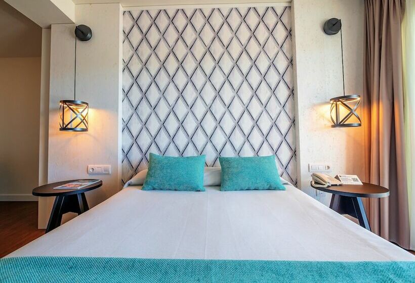 اتاق خانوادگی, Golden Donaire Beach