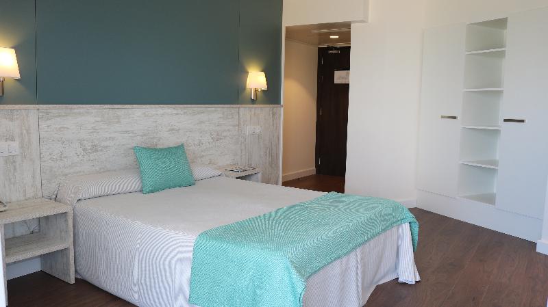 Triple Room Sea View, Golden Donaire Beach