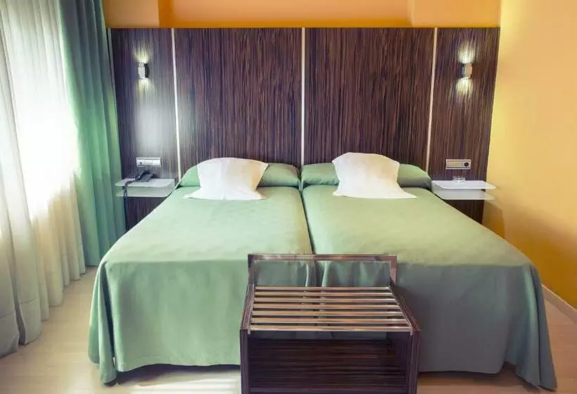 Habitació Estàndard, Gran Via
