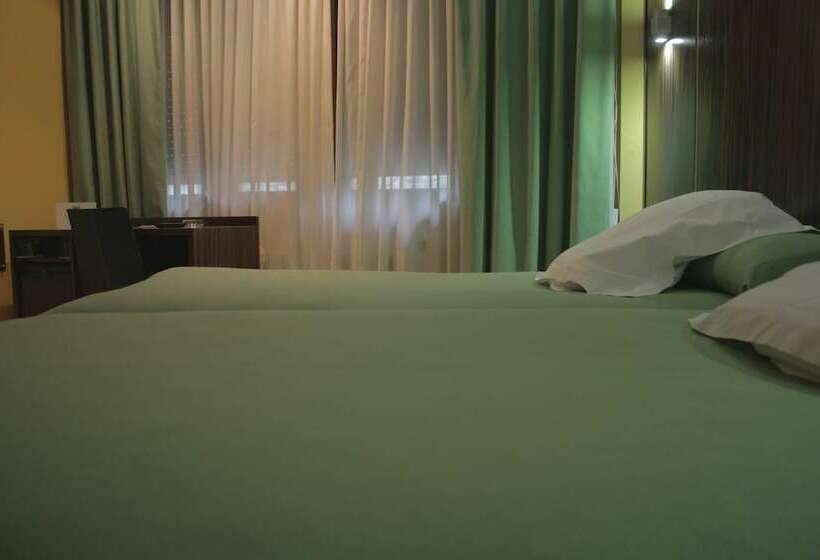 Номер Стандарт, Gran Via