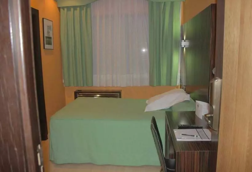 Habitación Estàndard Individual, Gran Via