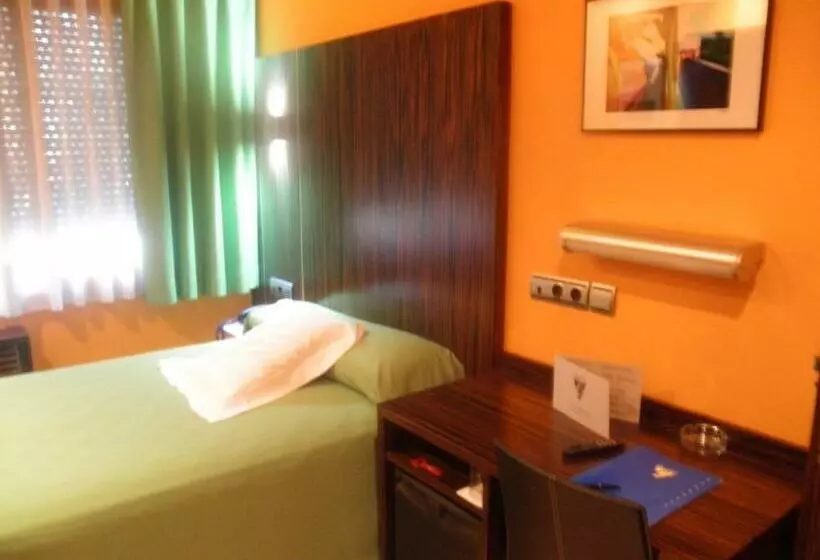 Habitación Estàndard Individual, Gran Via
