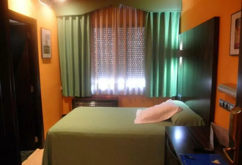 Habitación Estàndard Individual, Gran Via