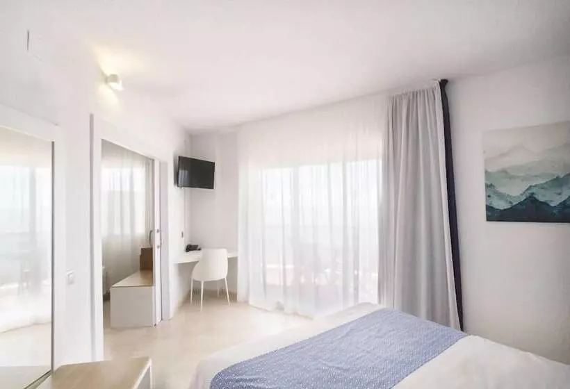 Четырехместный Номер Стандарт Вид на Море, Ibersol Torremolinos Beach