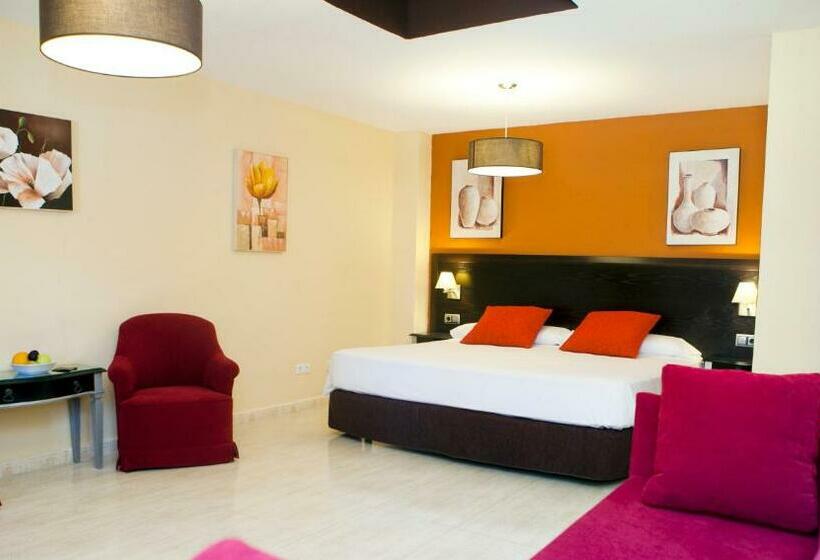 Семейный Номер, Moon Dreams Fuengirola