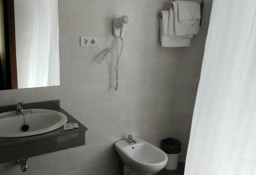 标准单人间, Kristal