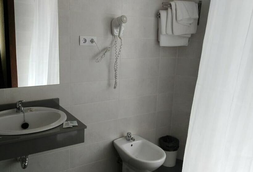 标准单人间, Kristal