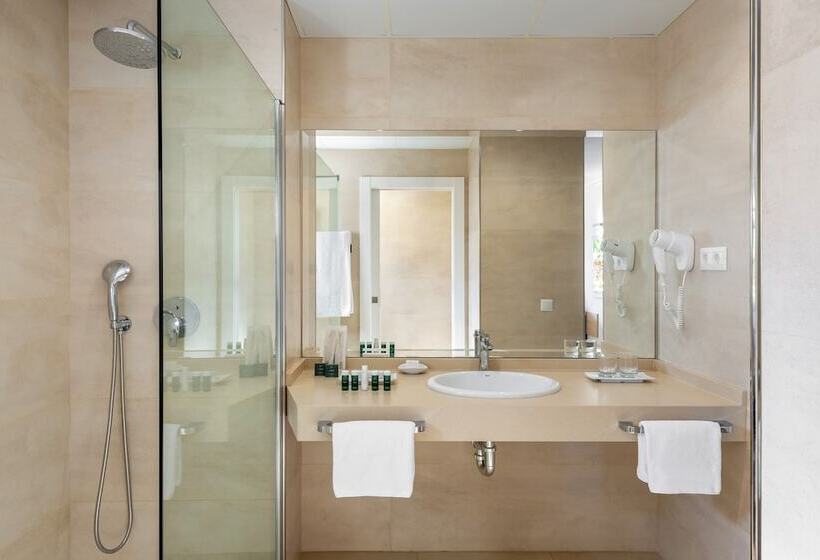 高级海景房, Las Arenas, Affiliated by Melia