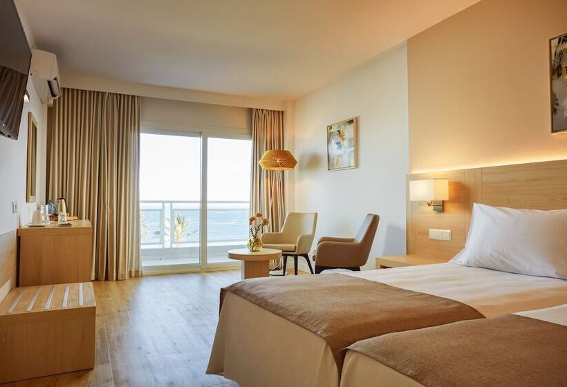 Habitación Premium Vista al Mar., Las Arenas, Affiliated by Melia