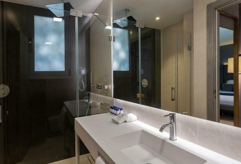 غرفة قياسية مزوَّدة بتراس, Lima   Adults Recommended