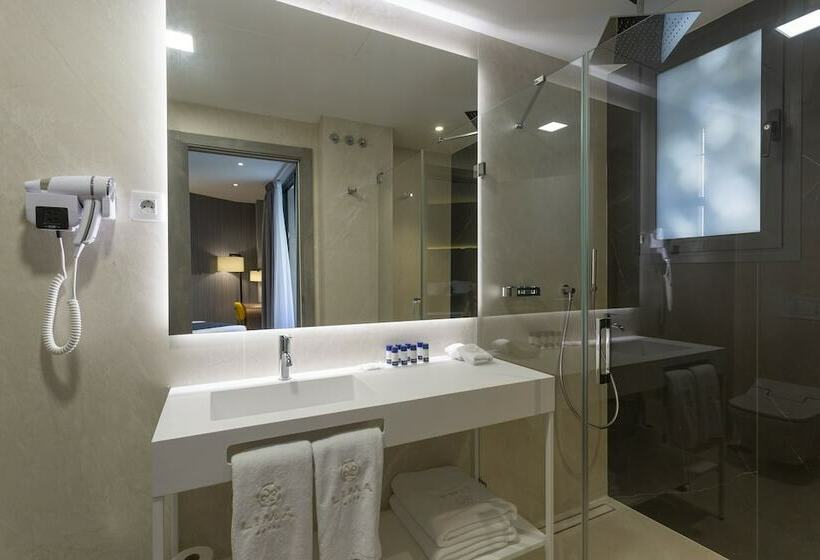 غرفة قياسية مزوَّدة بتراس, Lima   Adults Recommended