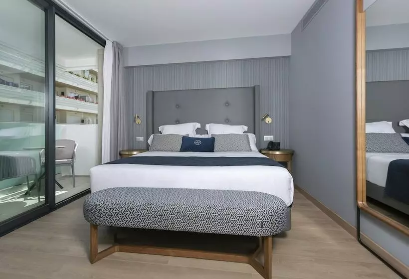 Standardzimmer mit Terrasse, Lima   Adults Recommended