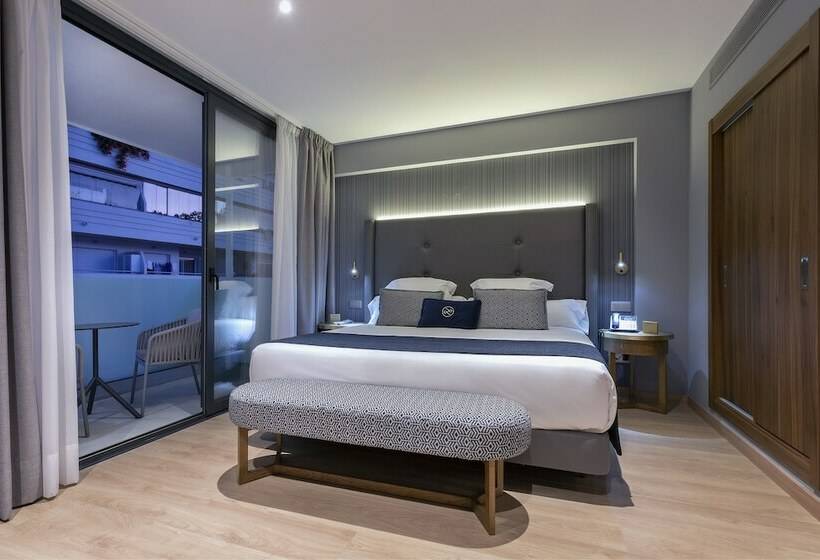 جناح, Lima   Adults Recommended