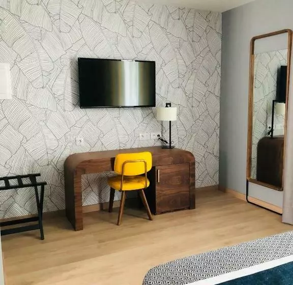 Superior Suite, Lima   Adults Recommended